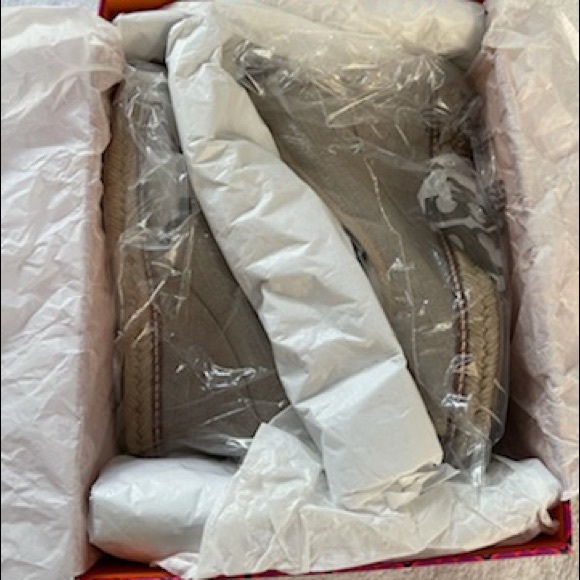 Tory Burch Shoes size 8.0